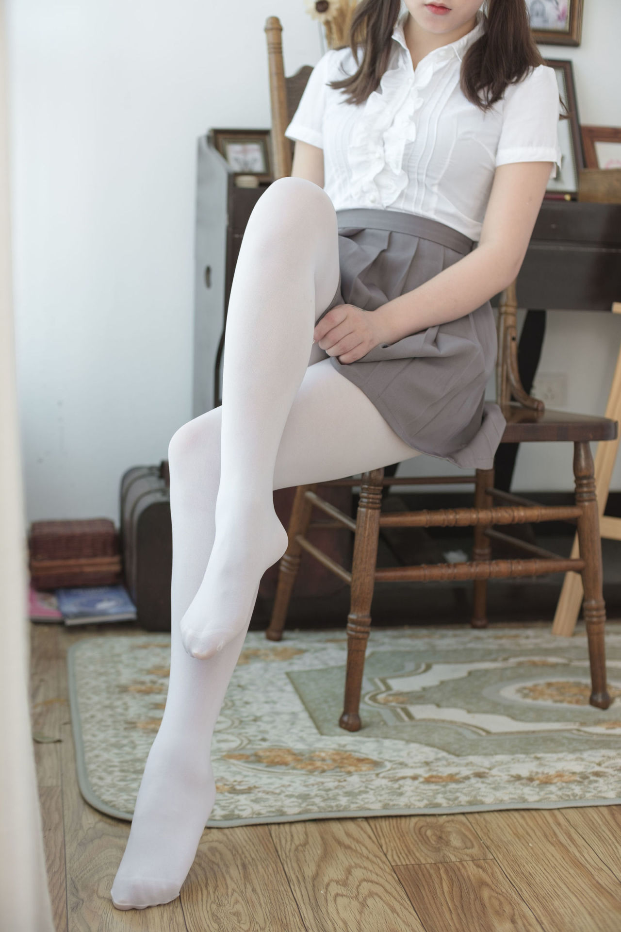 [森萝财团] BETA-020 白丝美少女 萝莉丝袜写真